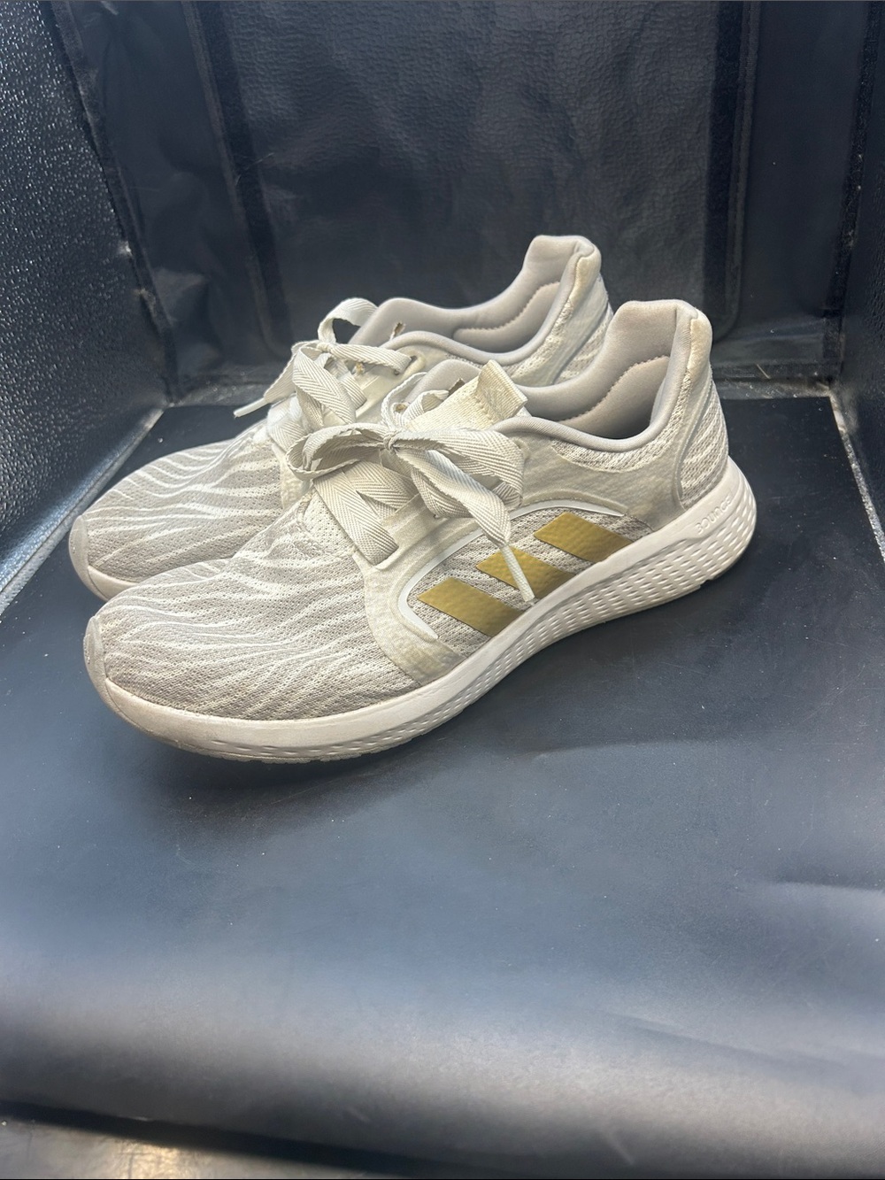 WoMen's Lightweight Running Shoes in Off-White with Gold Stripes